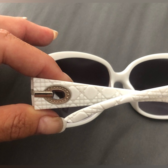 NWOT oversized white sunglasses with purple gradient lenses, silver accent. - Picture 5 of 7